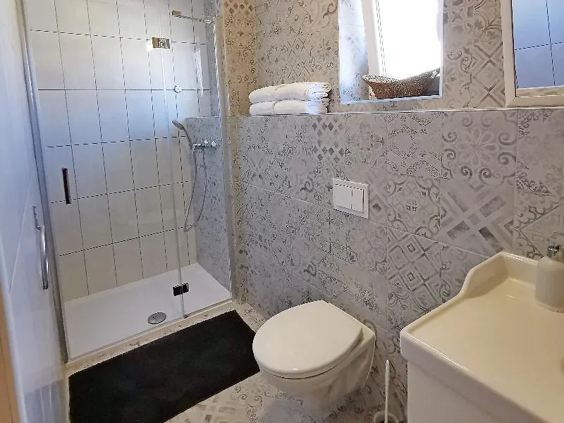 Hotel Apartments Lili Zadar