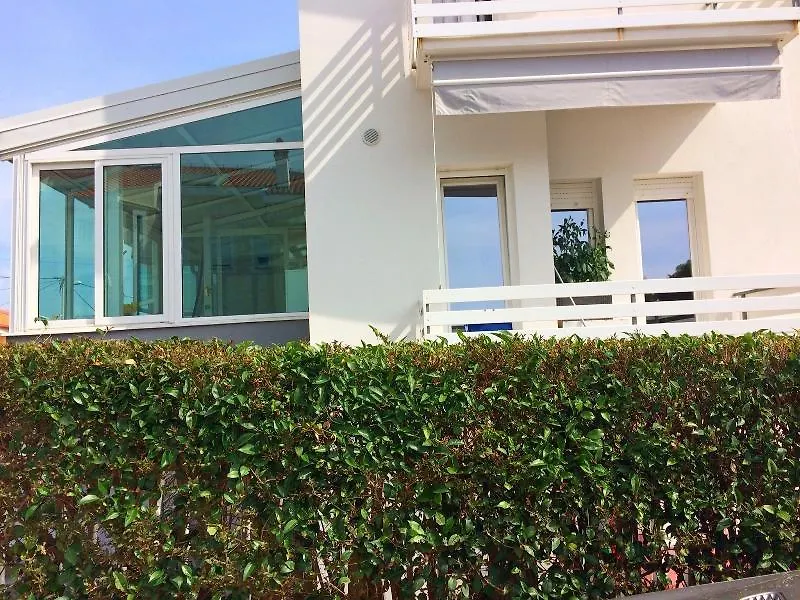 Apartments Lili Ζαντάρ 4*,
