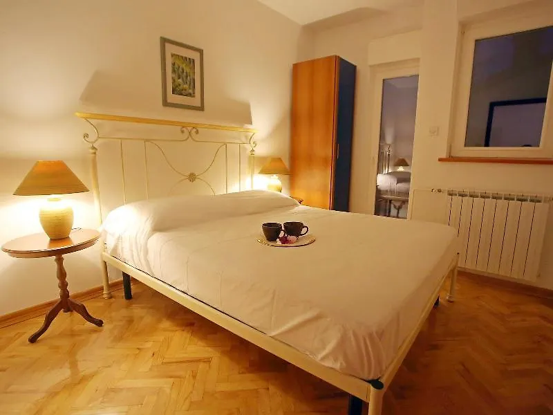Apartments Lili Ζαντάρ
